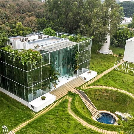 The Crystal Hall India'S Only All Glass Villa Bangalore Exterior foto